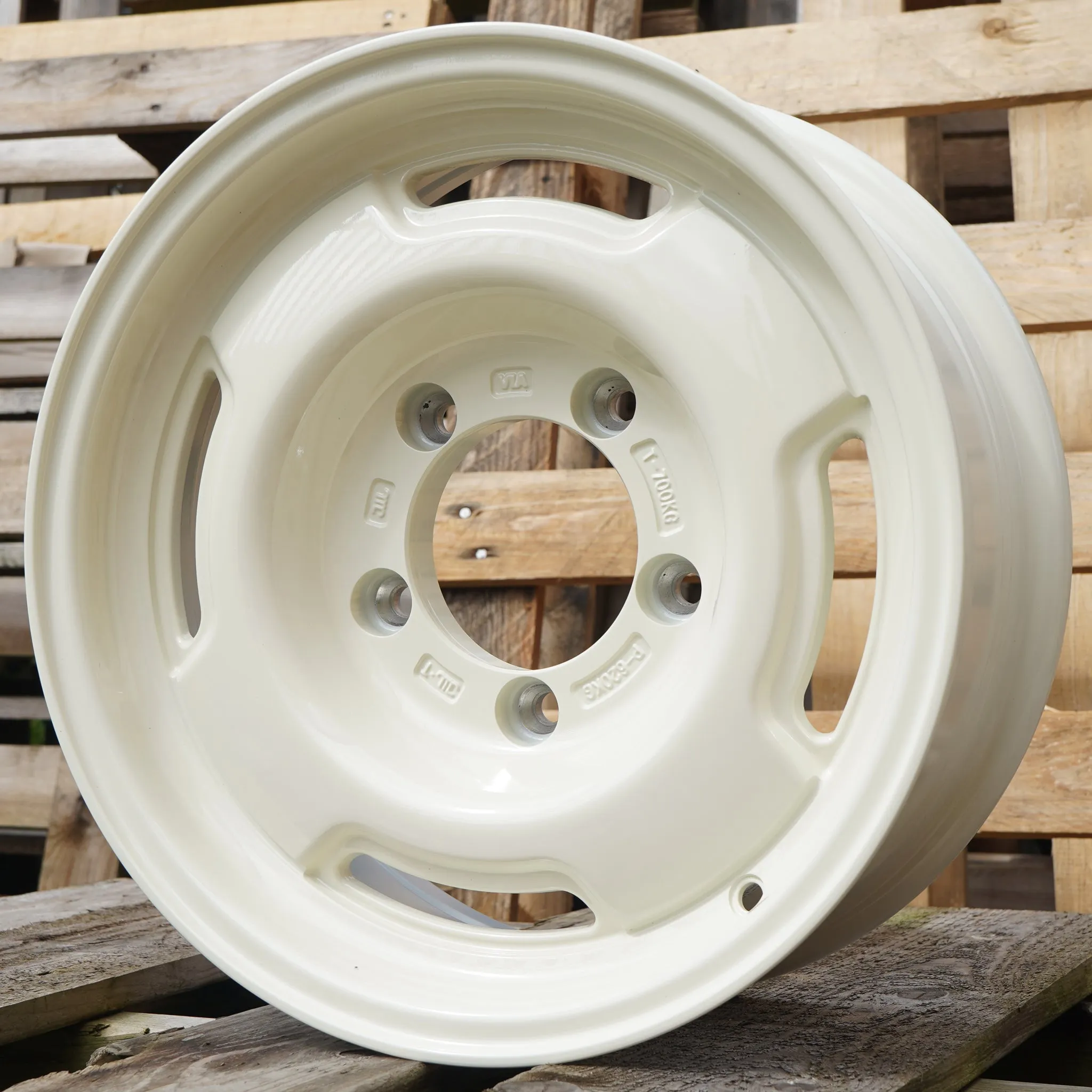 APIO WILDBOAR SR15 Wheel Package for Suzuki Jimny (2018 )