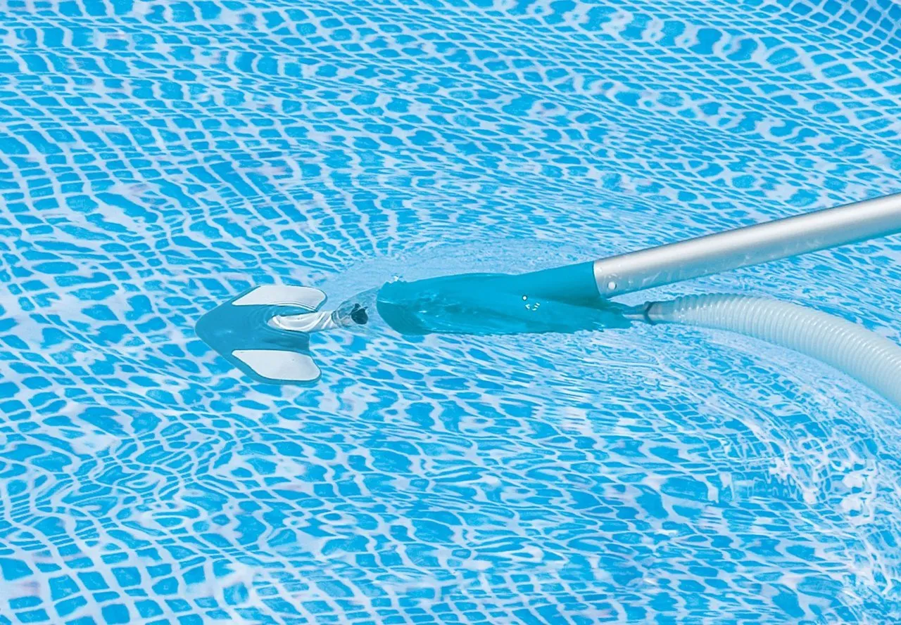 Deluxe Pool Maintenance Kit