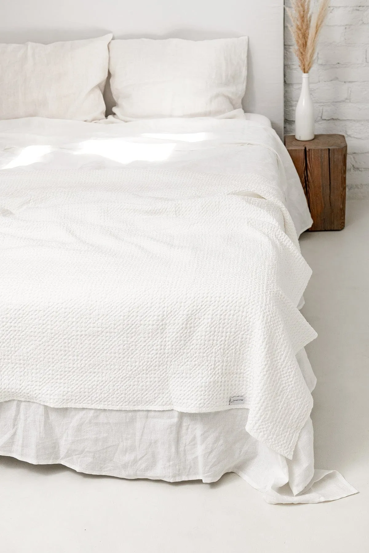 Linen Waffle Blanket | White