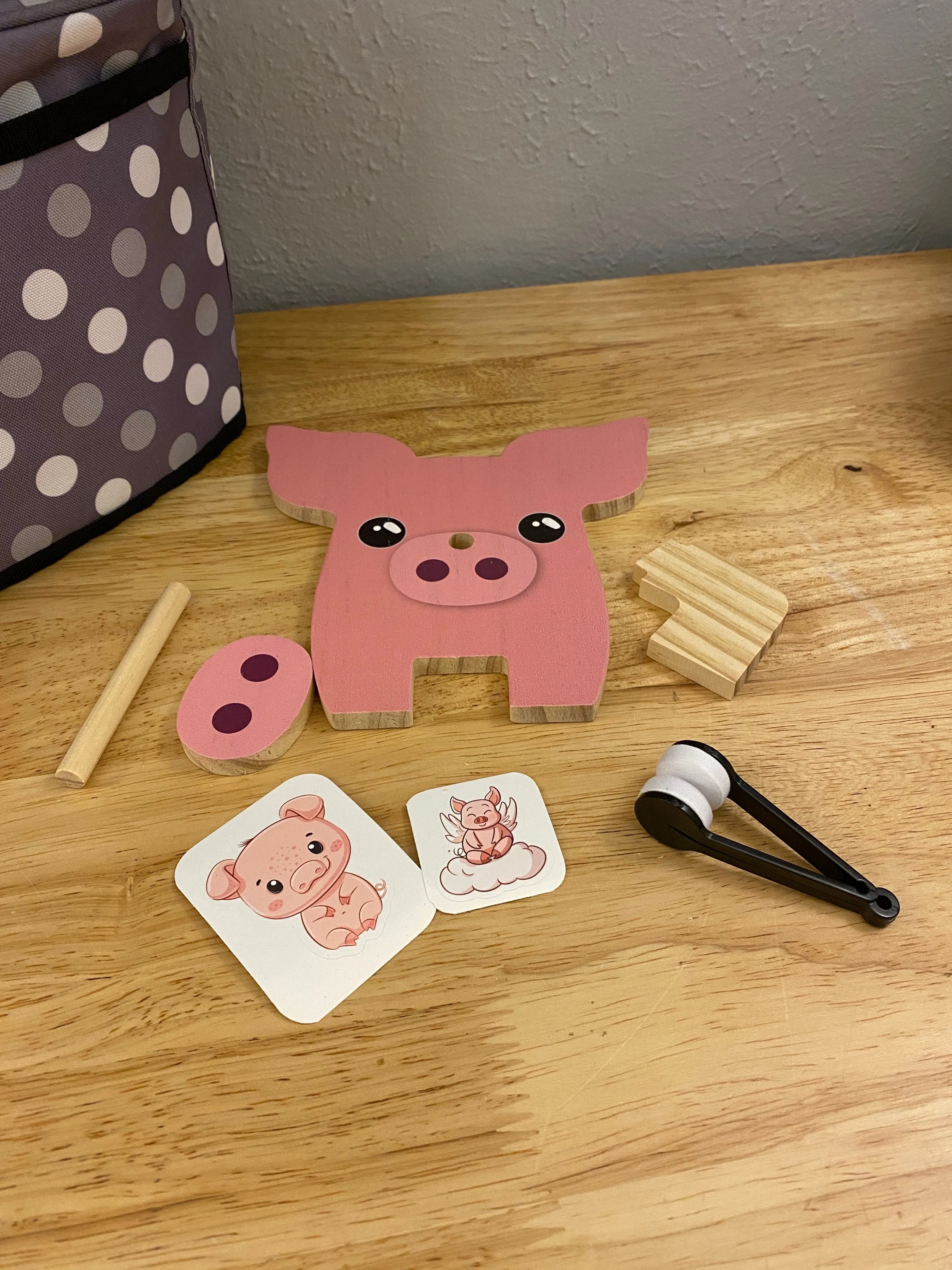 Pink Pig Glasses Holder, wooden eyeglasses stand, Cat eyeglasses stand