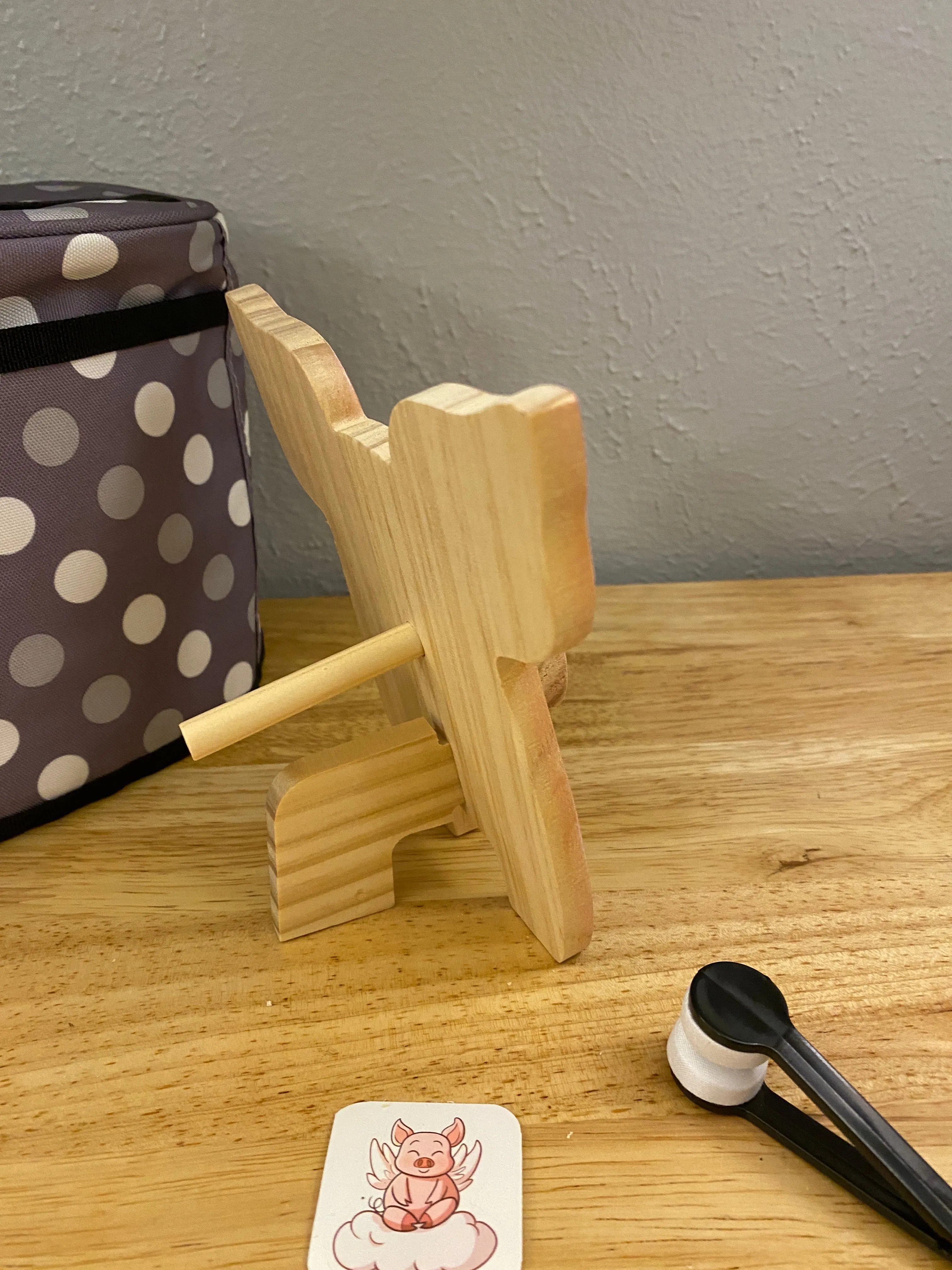 Pink Pig Glasses Holder, wooden eyeglasses stand, Cat eyeglasses stand