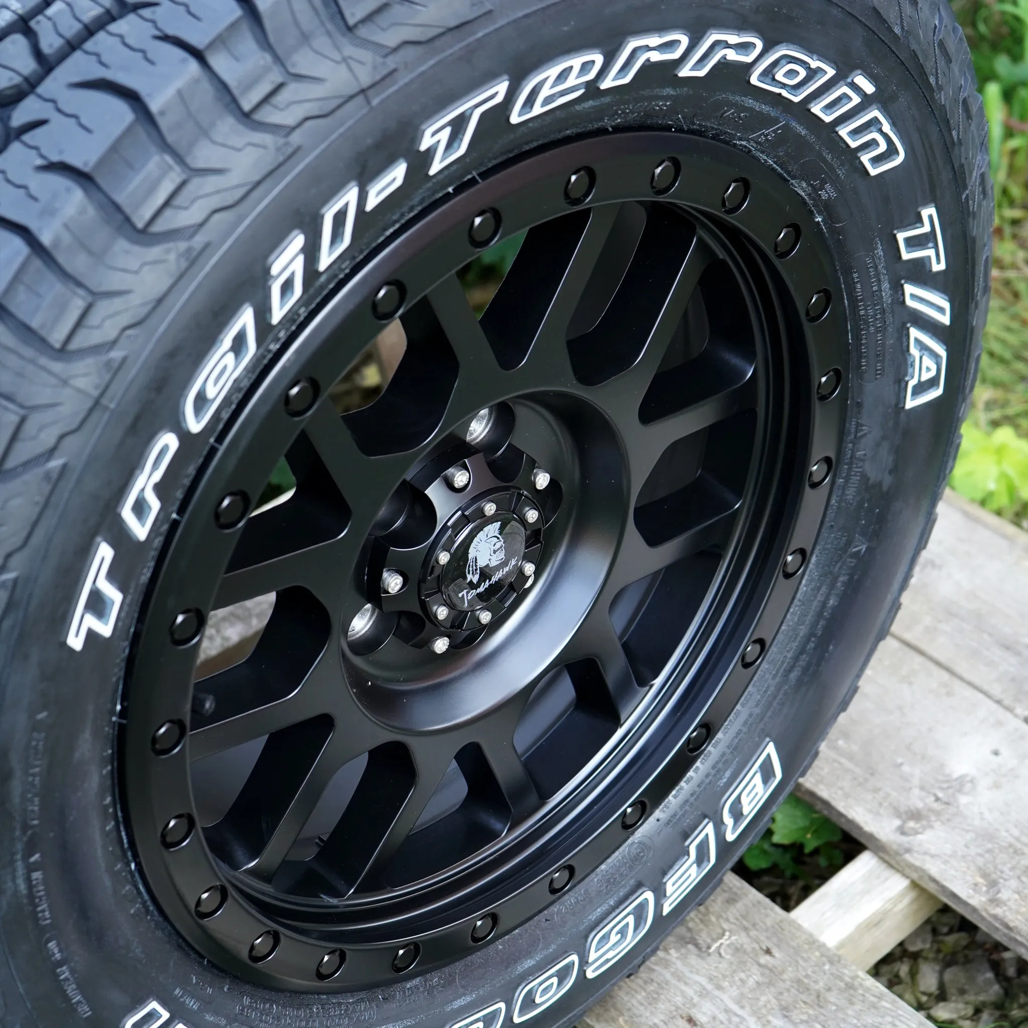 Tomahawk Kato Wheel & Tyre Package for Volkswagen Transporter T6 (2015 )