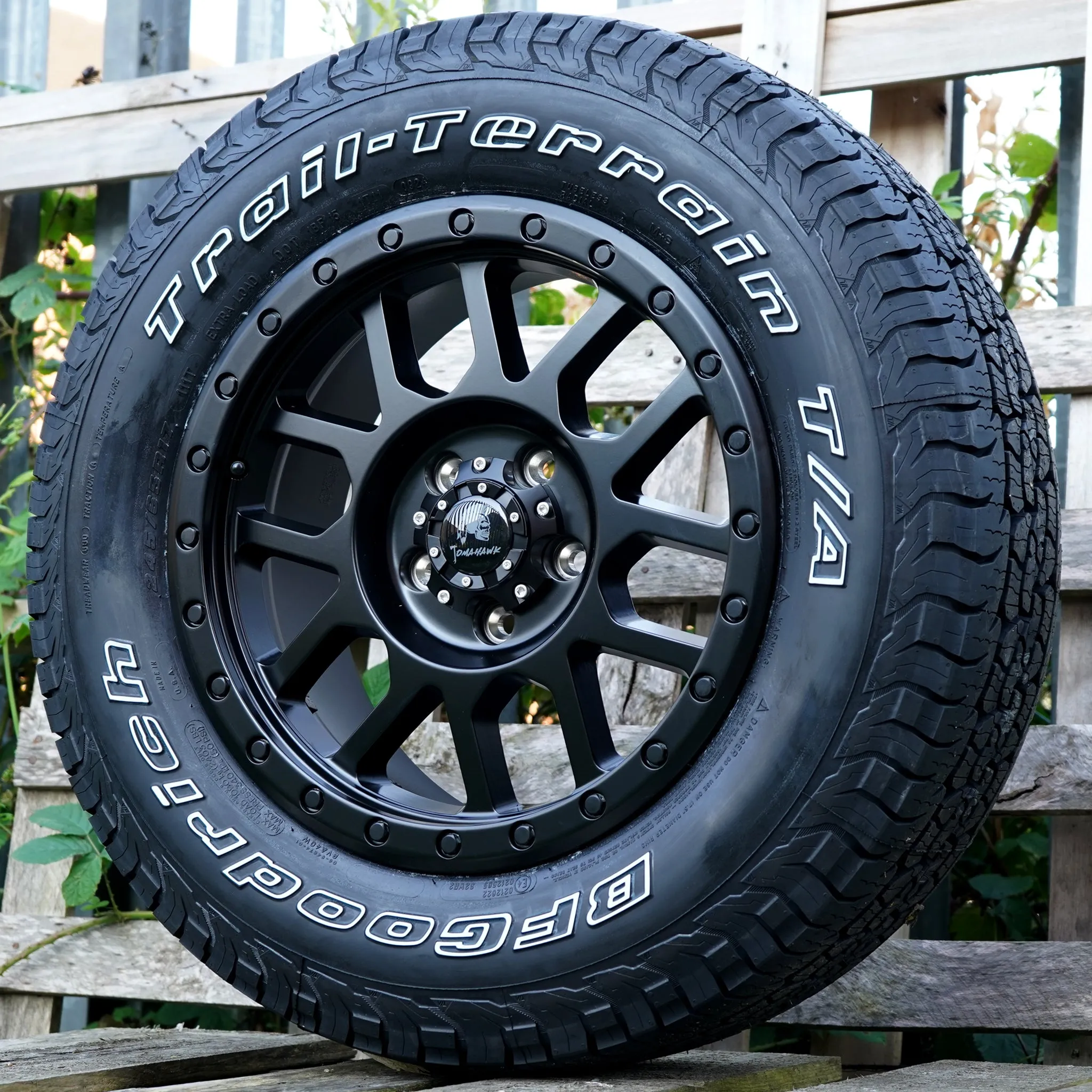 Tomahawk Kato Wheel & Tyre Package for Volkswagen Transporter T6 (2015 )