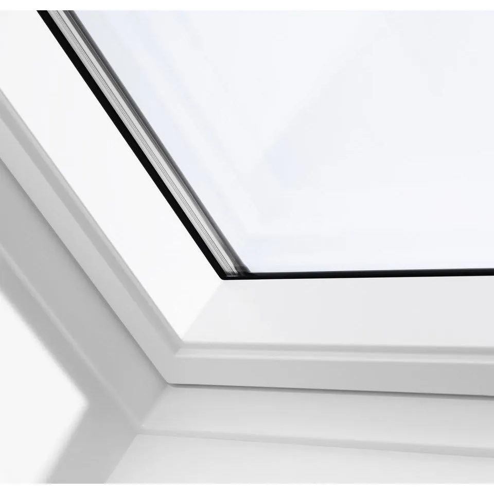 VELUX GPU CK04 0070 Maintenance Free Polyurethane Top-Hung Window (55 x 98 cm)