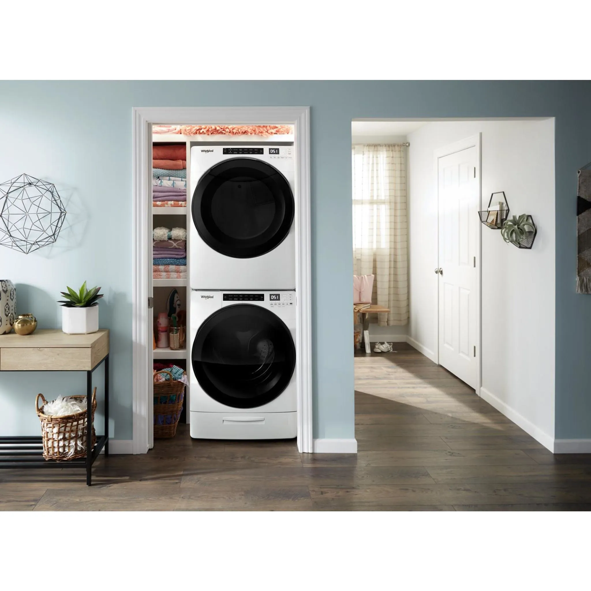 Whirlpool 7.4 cu. ft. Front Load Gas Dryer with Steam Cycles (WGD6620HW)
